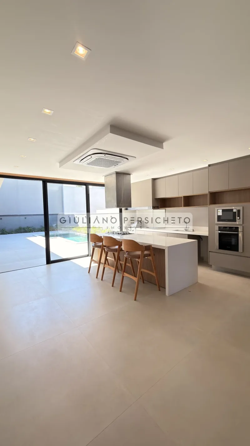Casa à Venda no Condomínio Estoril V - Bauru